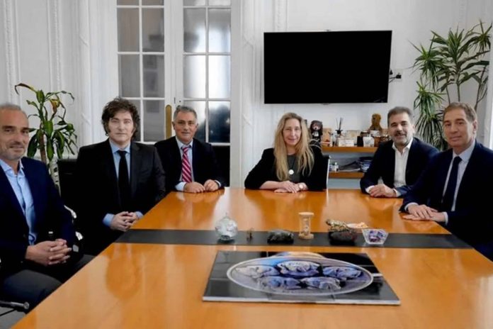 Cena de Milei con diputados voto
