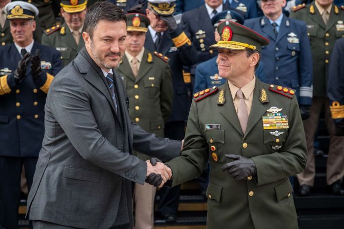 petri-carlos-presti
